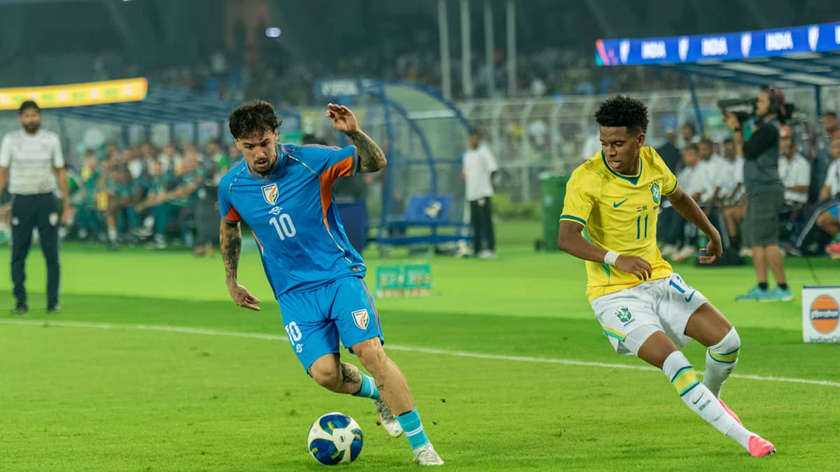 কলকাতায় ঐতিহাসিক ম্যাচে ভারতকে ৪-০ গোলে হারালো ব্রাজিল